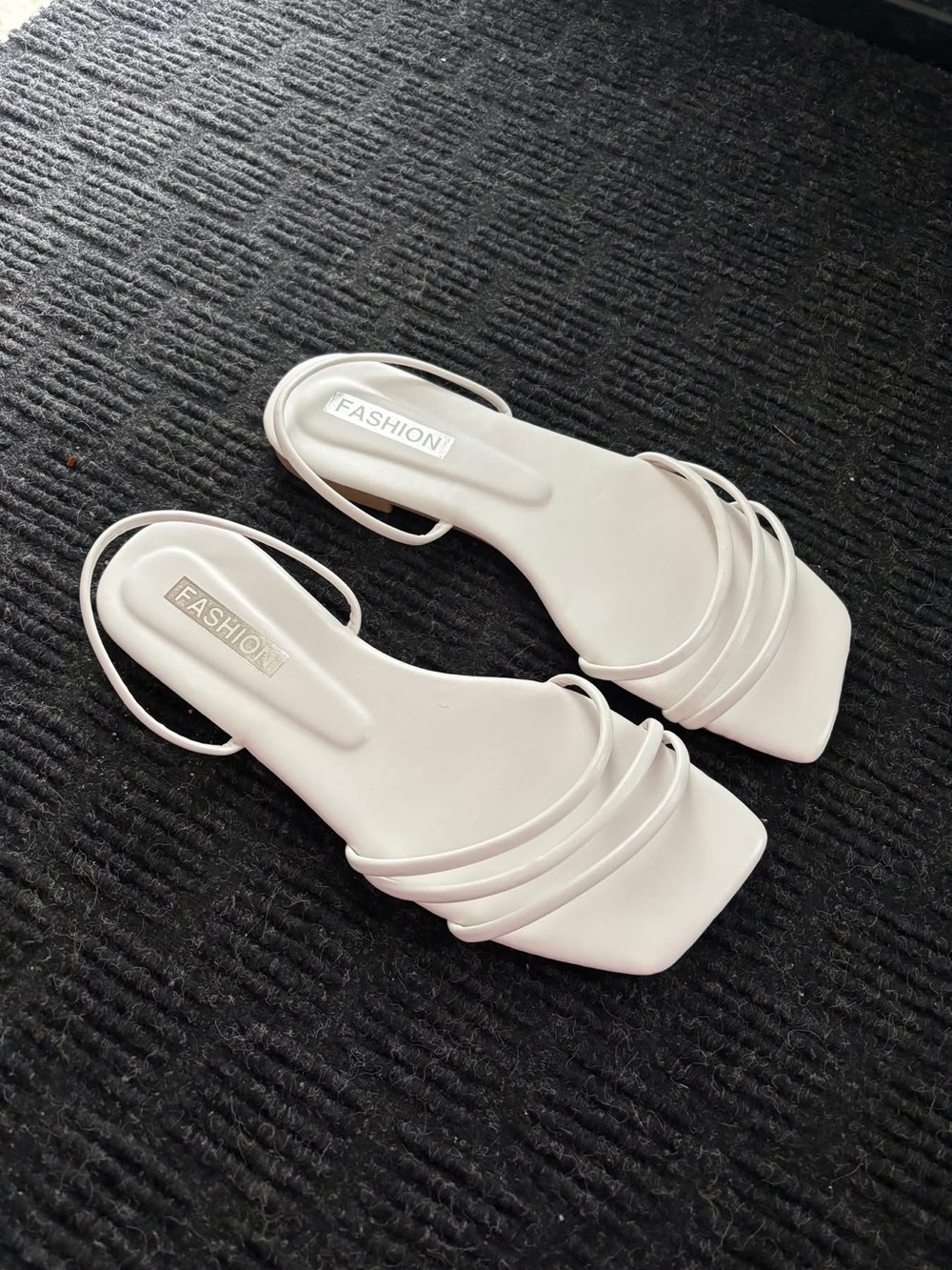 Women’s Sandals in White